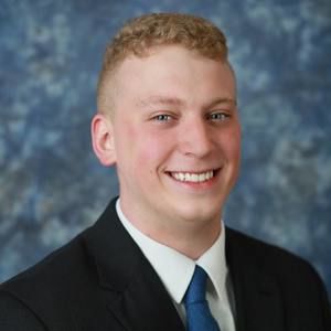 Meet your Posher, Devin